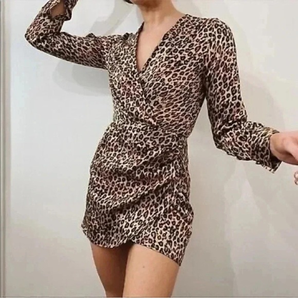 Zara Dresses & Skirts - ZARA•long sleeve leopard print faux wrap mini satin dress Small NWT